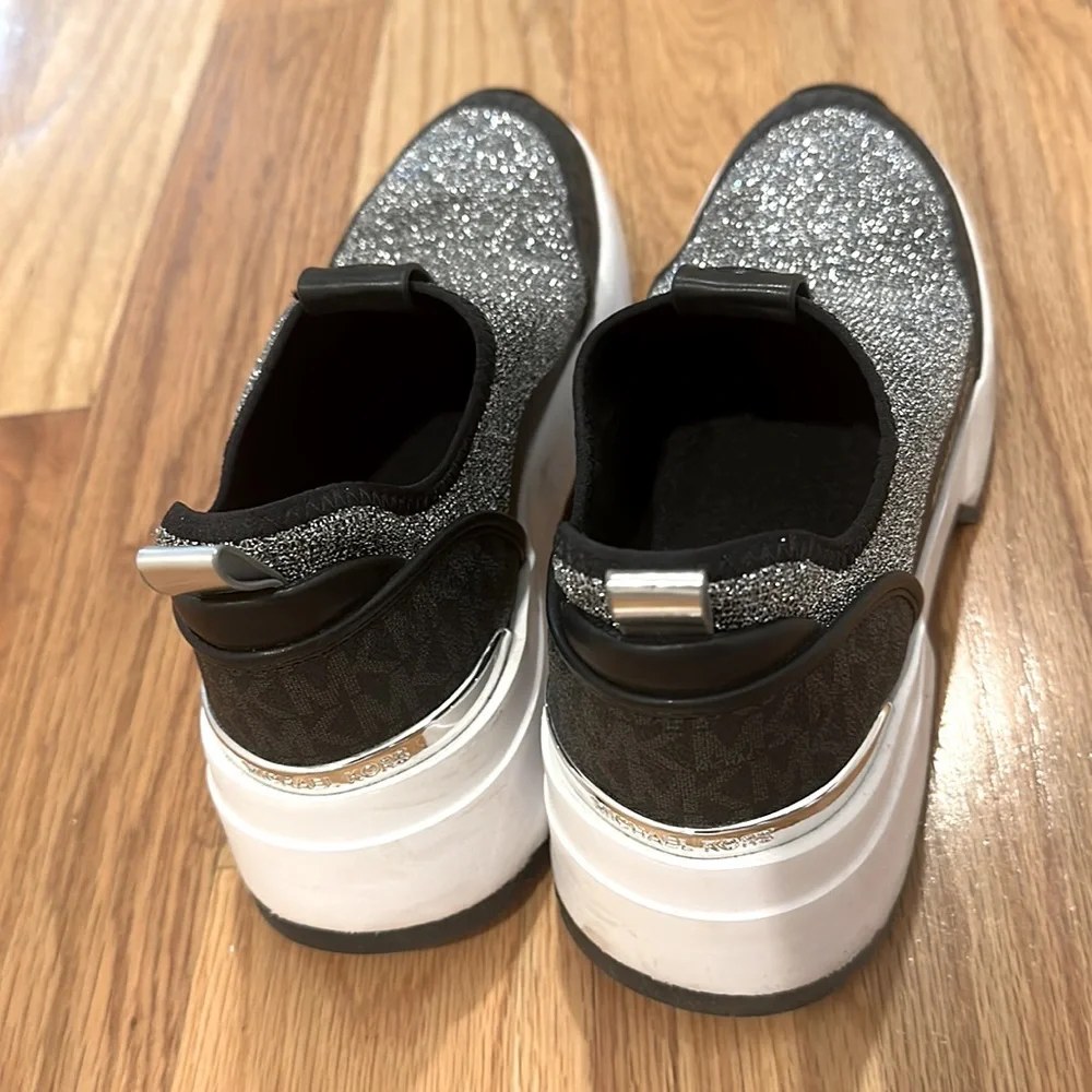Michael Kors sneakers - Picture 2 of 2